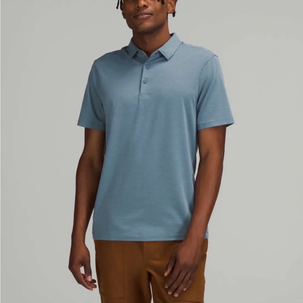 Men’s Lululemon Evolution Polo Blue small.